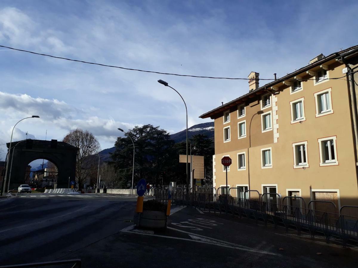 Casa Ponte Romano Aosta Exterior foto